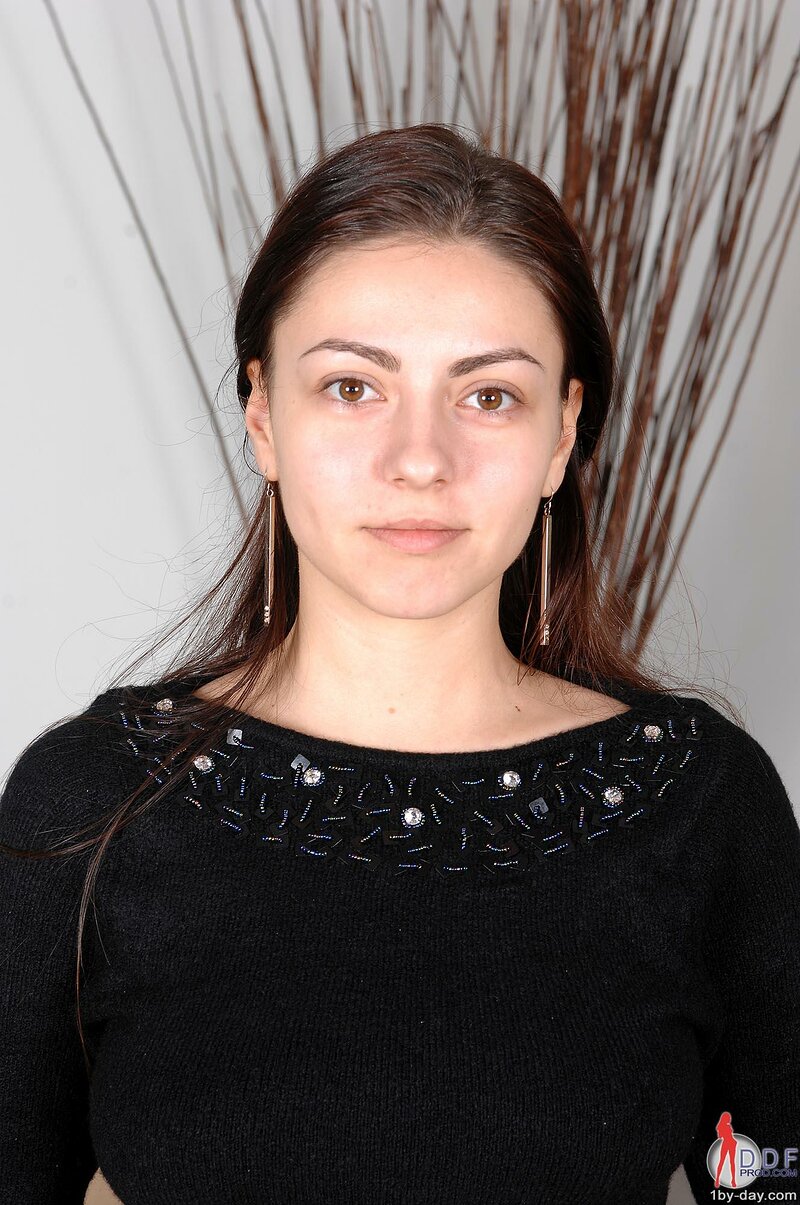 Полина, 25